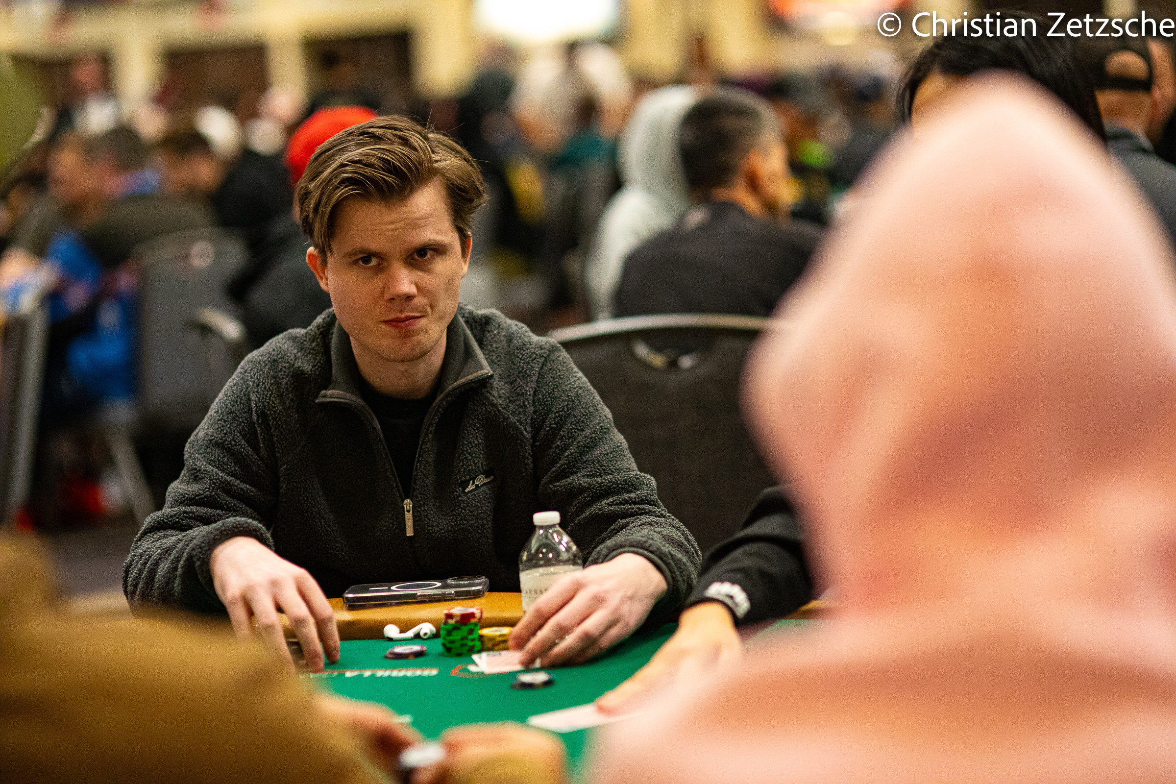 一步之差成就传奇，误操作却成就WSOP逆袭神话 - EVO视讯