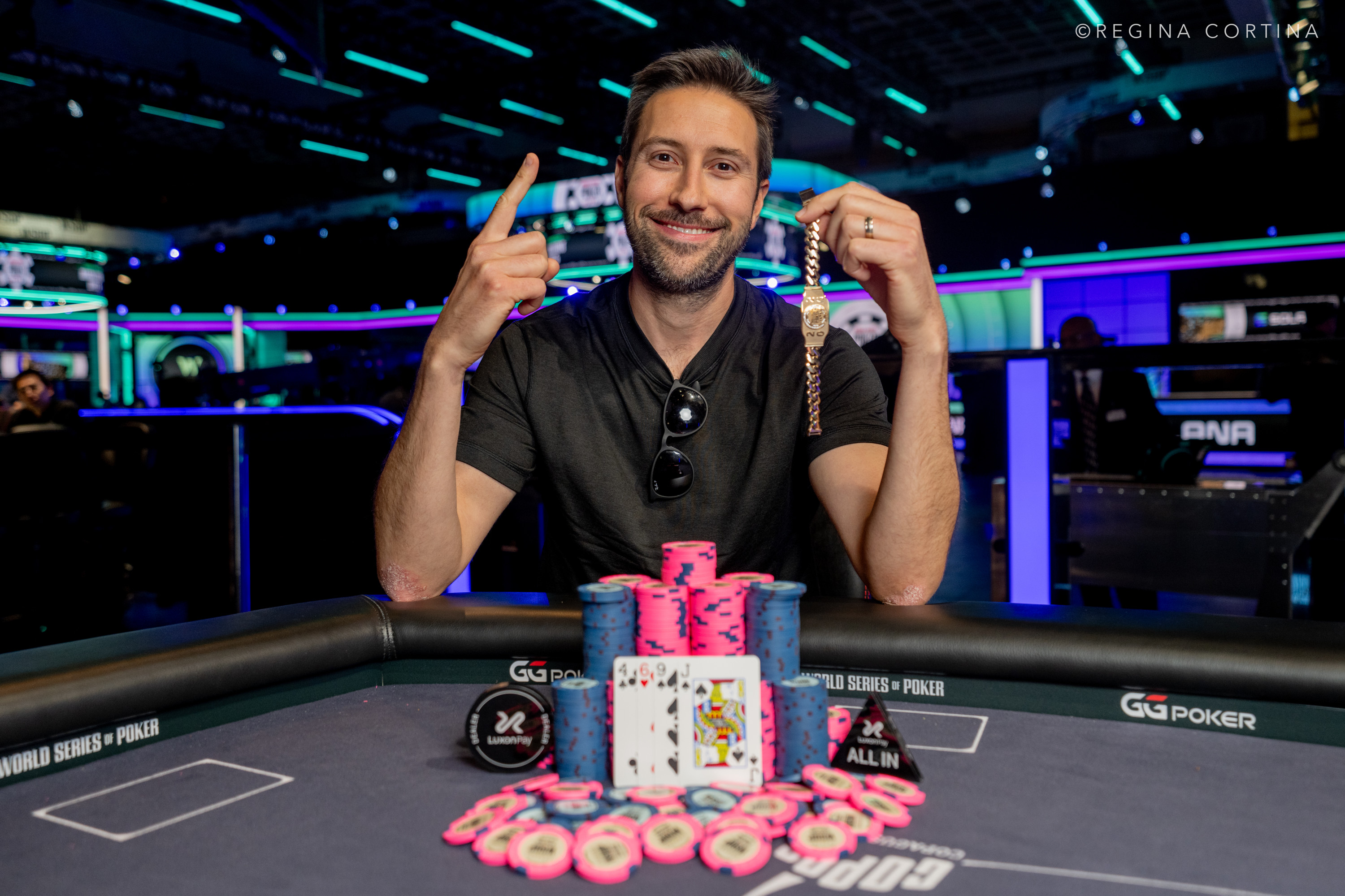 WSOP金腕带诞生！Cash King Shepsky斩获$1000 Mystery Bounty PLO - EVO真人官网 - EVO真人